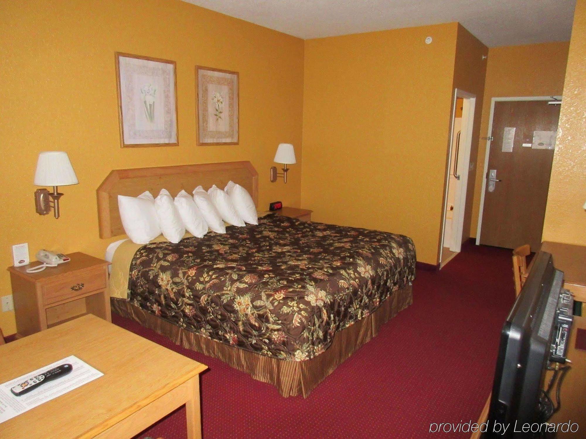 Parkfield Inn - Clinton الغرفة الصورة